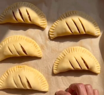 des mini tartes à la poire