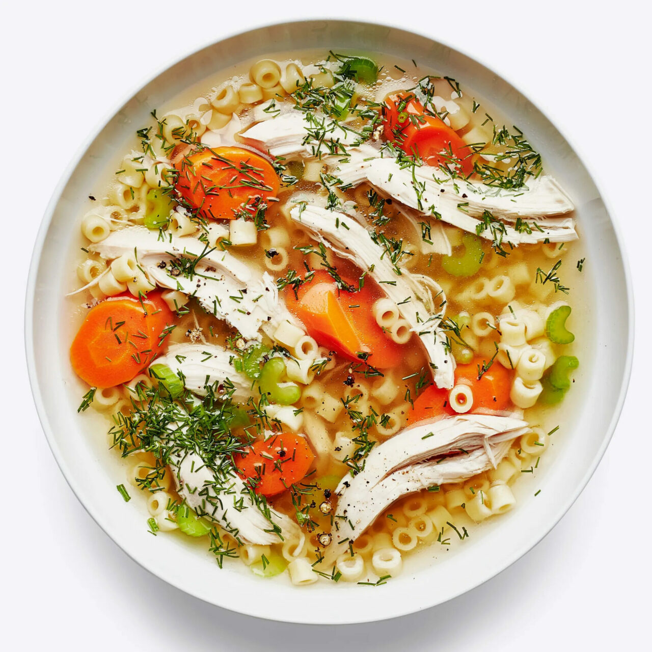 Chicken noodle soup avec des pâtes