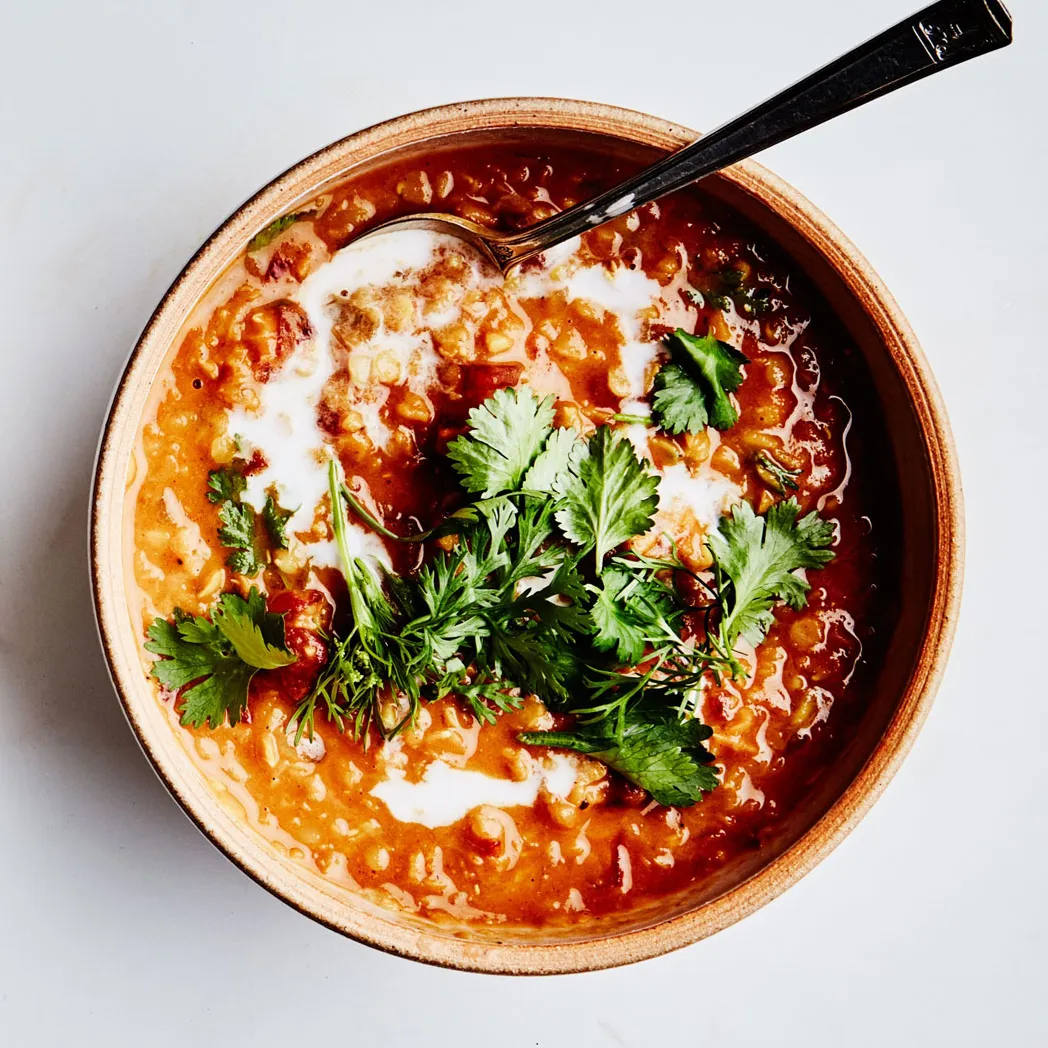 Soupe de lentilles corail , tomate, lait de coco d'Ottolenghi