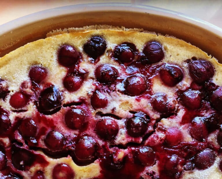 La recette du clafoutis aux cerises de Cyril Lignac