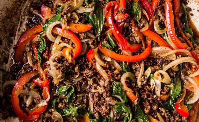 Boeuf sauté au basilic