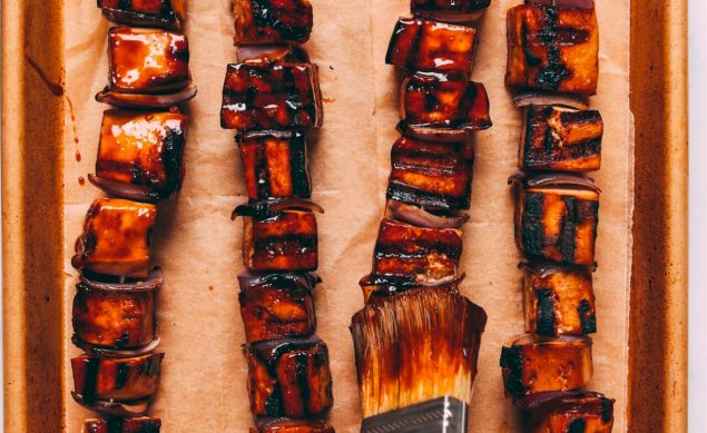 brochettes tofu glacés à la sauce soja