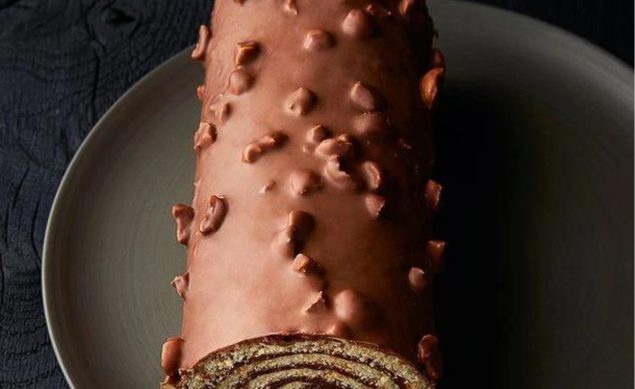 Bûche rocher-noisette de Cyril Lignac