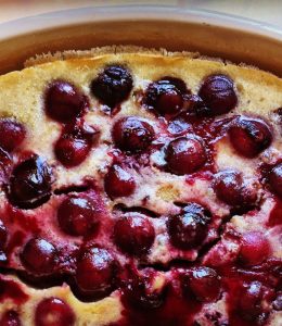La recette du clafoutis aux cerises de Cyril Lignac
