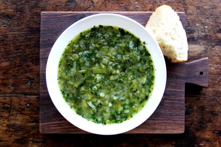 La sauce vierge qui sublime les poireaux de Perla Servan Schreiber