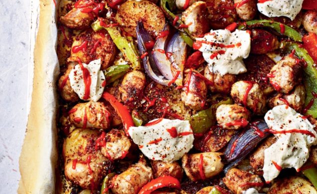 Le tian à la saucisse et aux épices de Sabrina Ghayour