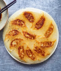 Raviolis pan fried Bao Family