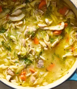 Soupe grecque poulet citron