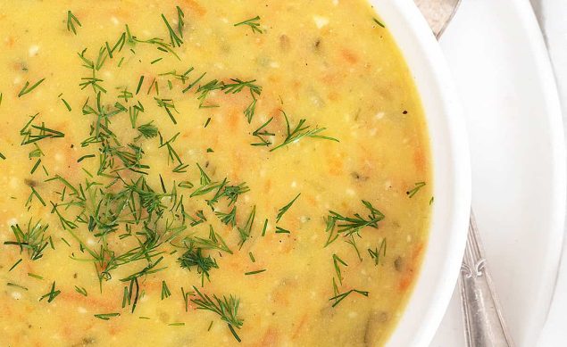 Soupe polonaise aux cornichons