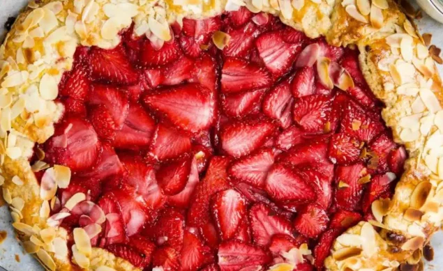 Tarte fraises rustique