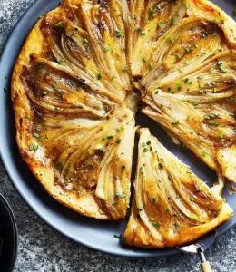 Tarte Tatin Endive et Burrata