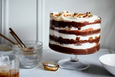 Trifle chocolat fleur de sel et crème fouettée d’Alison Roman
