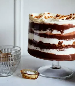 Trifle chocolat fleur de sel et crème fouettée d’Alison Roman